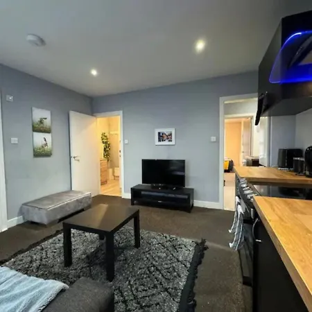 Rd C - Location Long By Shortstayuk *